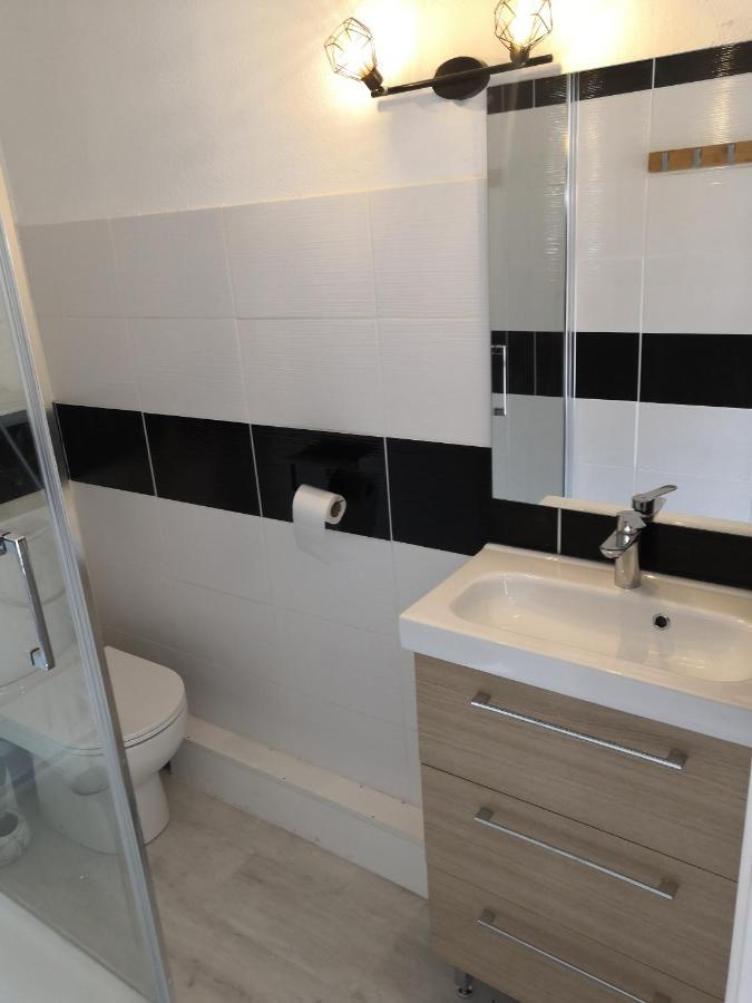 Plage, Agreable, Refait A Neuf, Lit, Reactif, Terrasse, Soleil, Paisible. Appartement Saint-Cyprien (Pyrenees-Orientales)