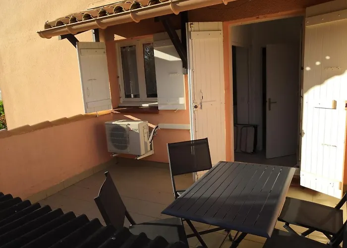 Plage, Agreable, Refait A Neuf, Top Lit, Hote Reactif, Terrasse, Soleil, Paisible.